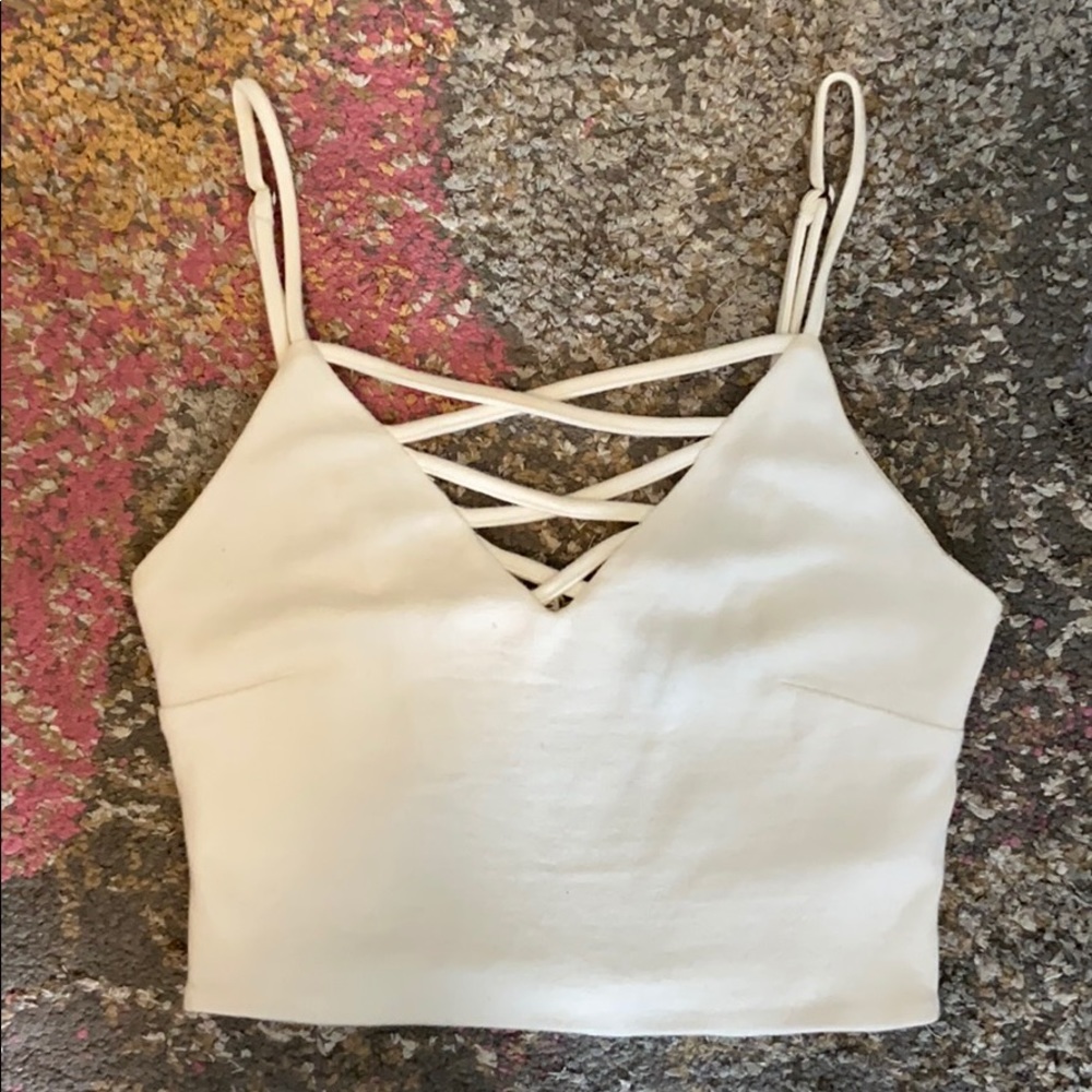 White criss cross cropped tank